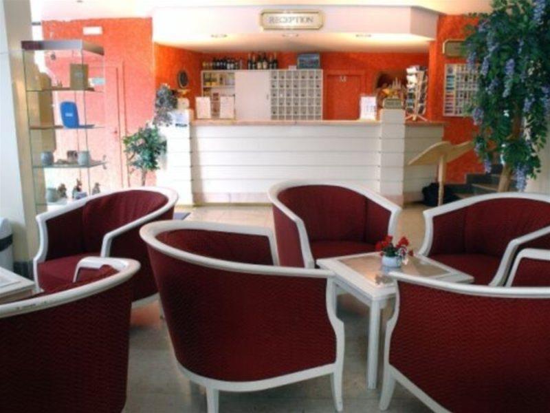 Hotel Legner Praha Libus Exterior foto